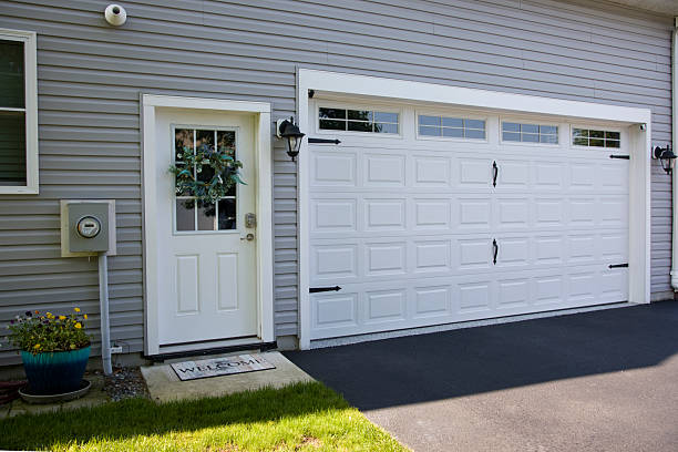 24/7 Emergency Garage Door Panel Replacement experts in Audubon, NJ